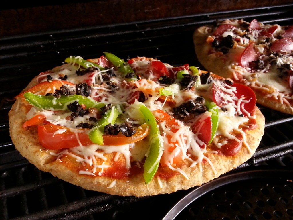 grilled pizza 3